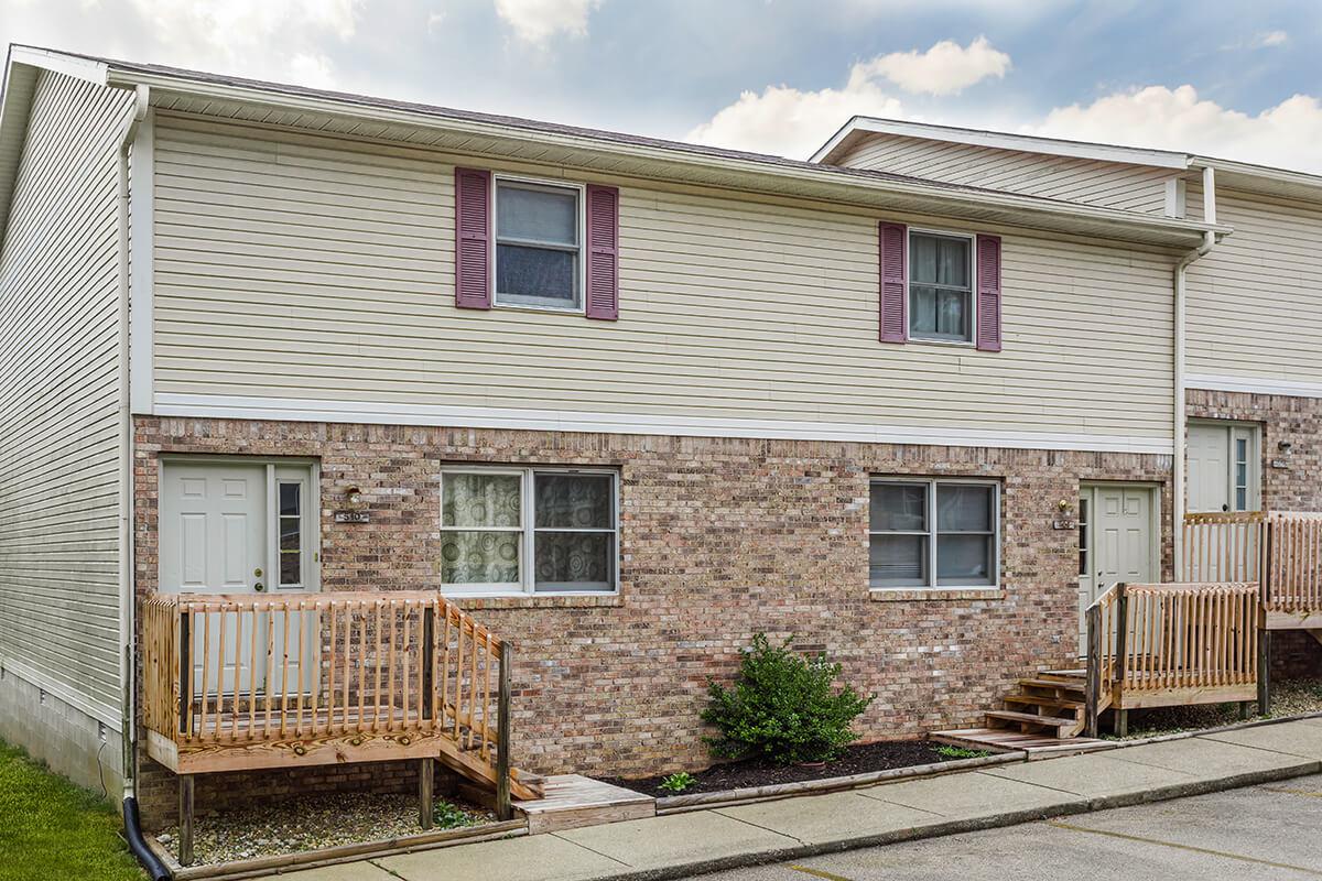 Hoosier Court Apartments Photo Gallery